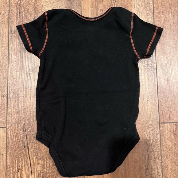 Philadelphia Flyers Onesie Bundle, 18 months - Picture 7 of 11